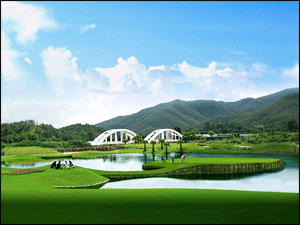 Gassan Khuntan Golf and Resort green
